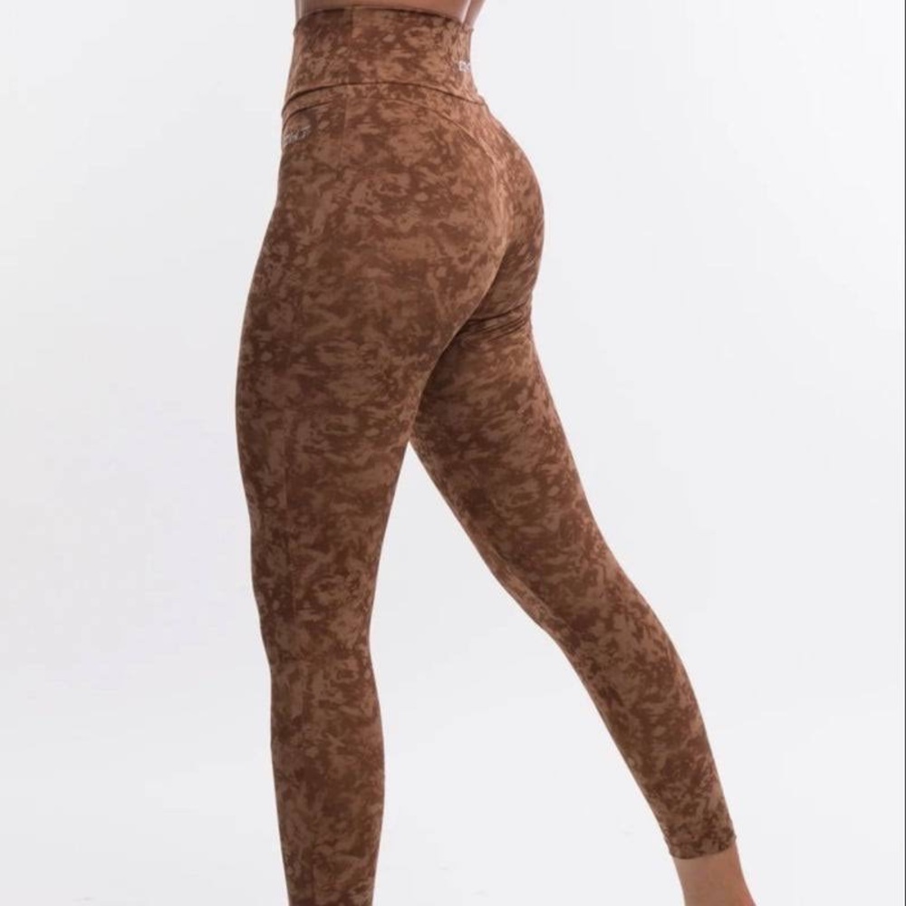 ECHT meta group stealth leggings